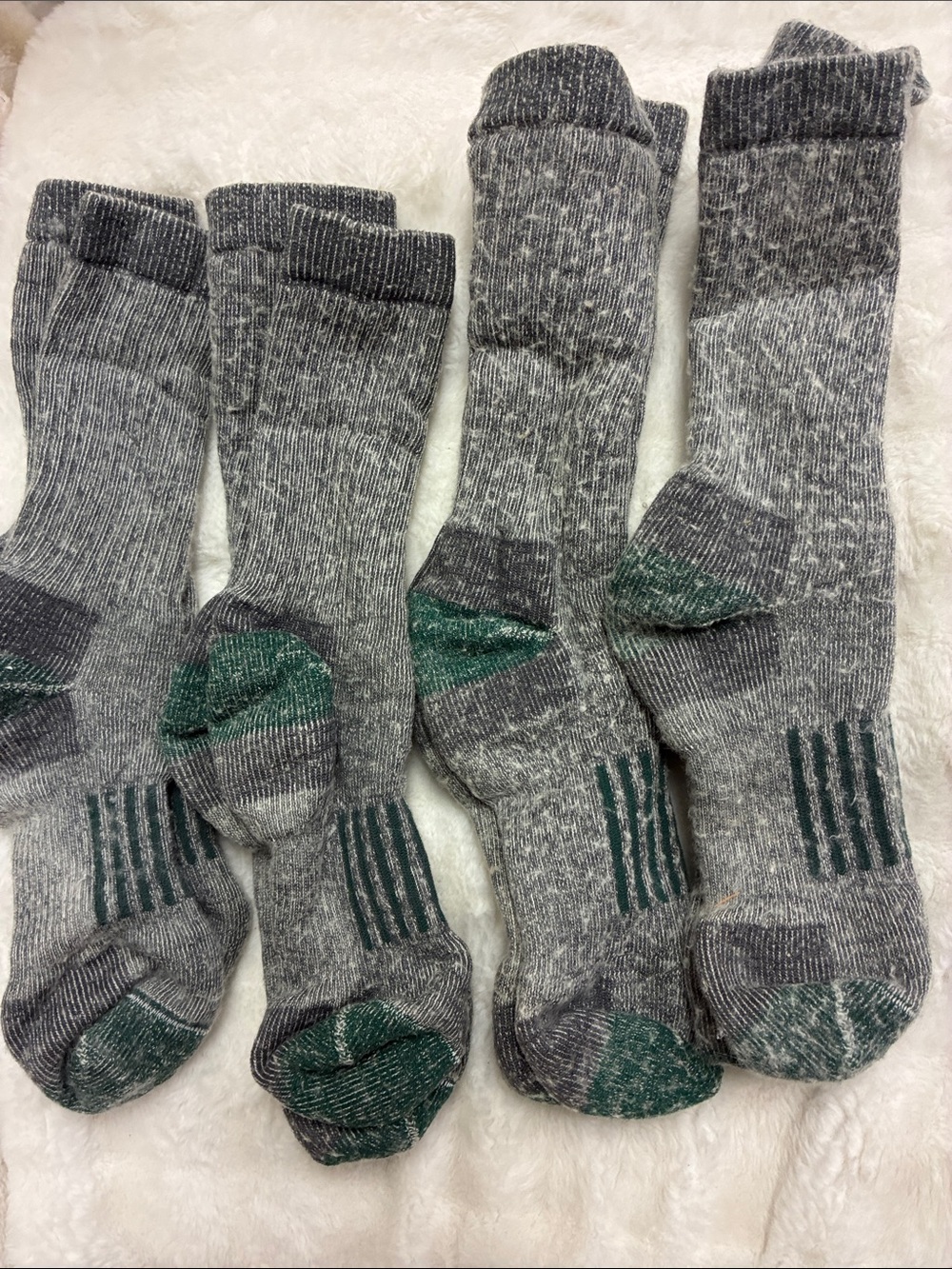 Avalanche Men's Gray Crew Socks with Green Accents